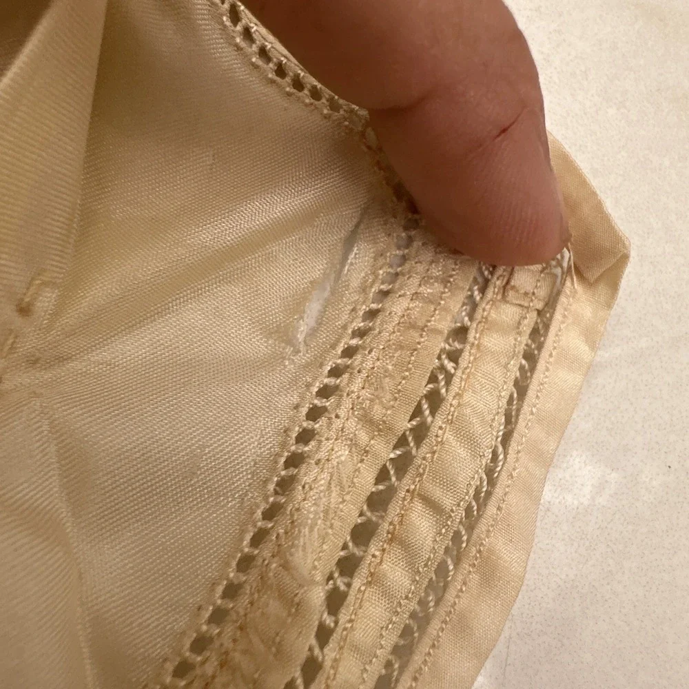 VTG SIBLEY LINDSAY & CURR CO Beige Silk Lace Collar Ascot Victorian